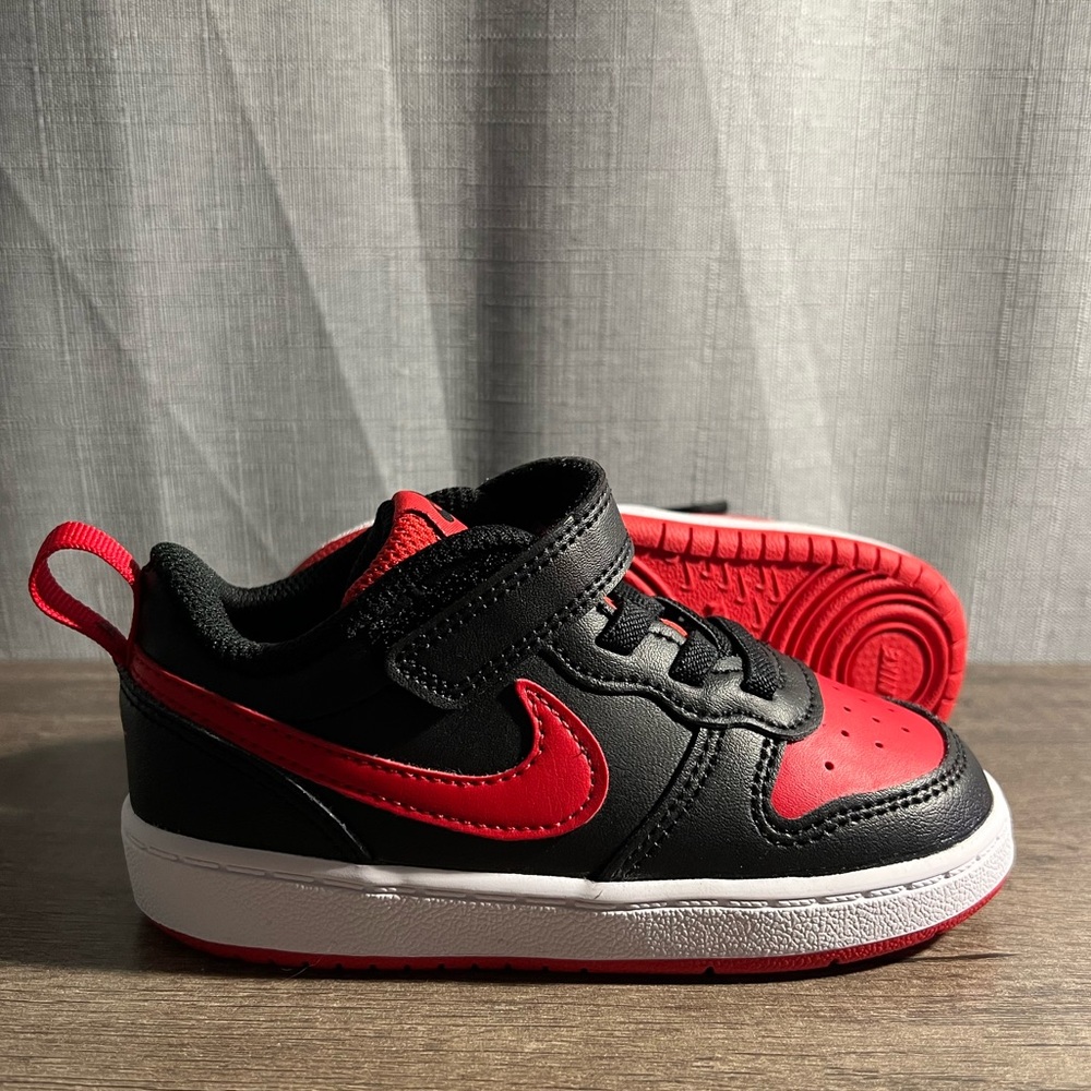 Nike Court Borough Low 2 Size 8C New w/o Box